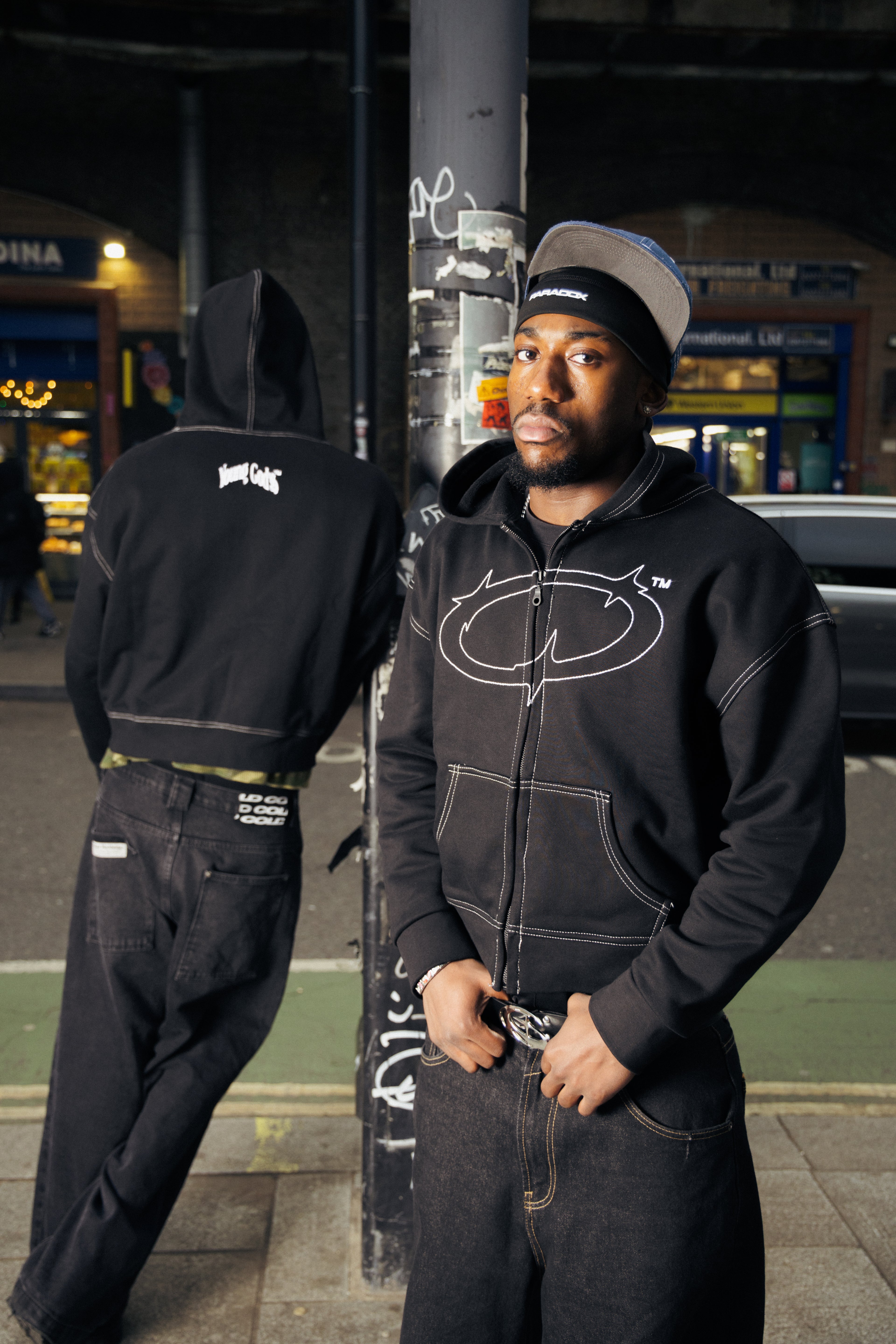 Halo Hoodie – Black (Zip-Up)